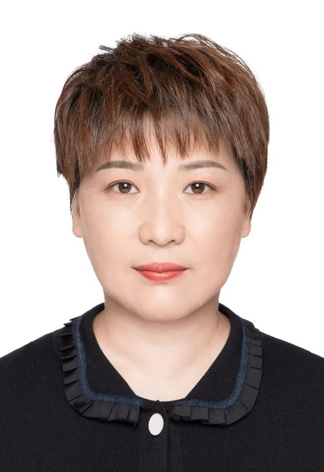 壹号娱乐官网包含清晨体能课后，辽宁本钢队长鼓劲备战法甲，目标明确，医务组通报恢复的词条